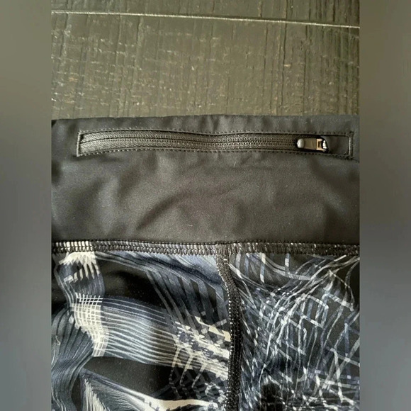 Nike dri fit capris leggings Small - Picture 5 of 5